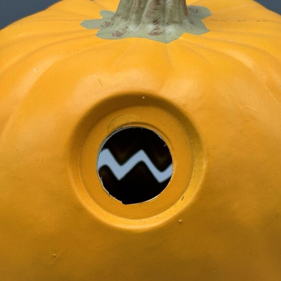 Unmarked Halloween Pumpkin Jack o'Lantern Blow Mold Light Incl 8" Tall - Picture 14 of 14